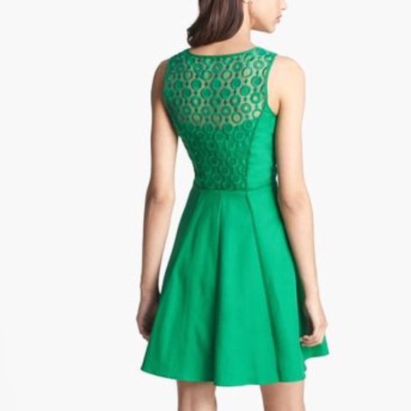 Jessica Simpson Sleeveless Green Fit & Flare Dress - Picture 2 of 5